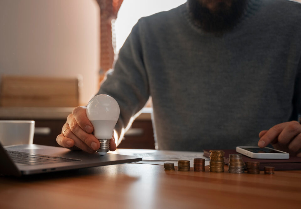 Elettricità aumenti